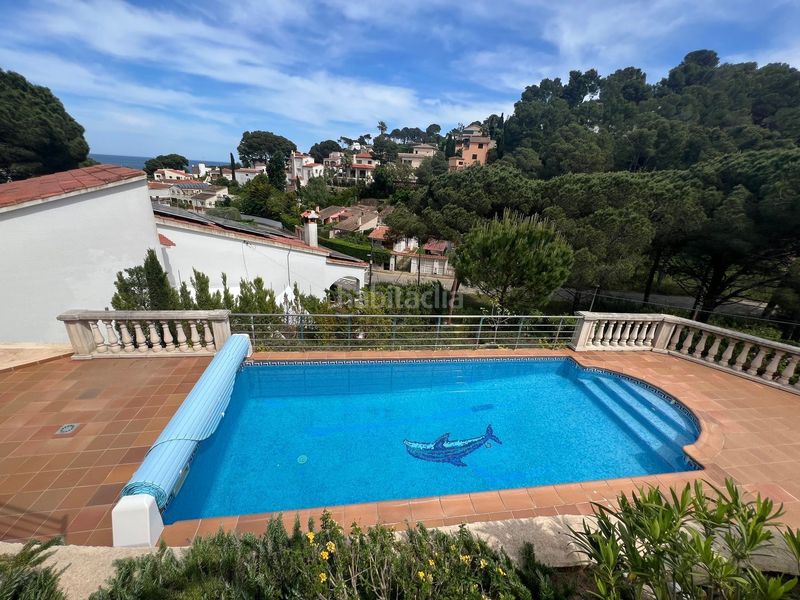 Foto d0a540f2-5a00-4eb5-9bfb-3e8231536701. Xalet amb piscina a Pals