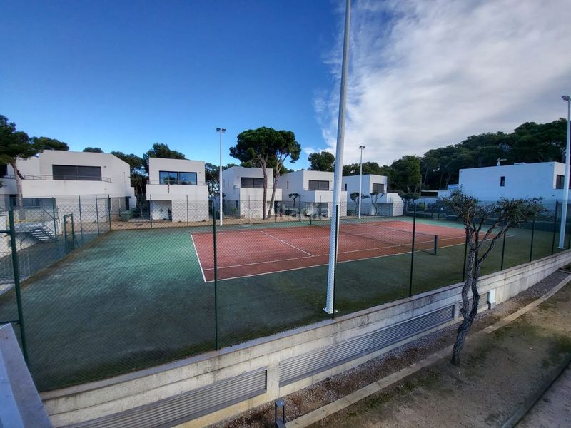 Foto 8ac1e84e-3148-4bec-b187-f7c332e5dd63. Xalet amb piscina a Llafranc