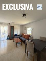 Flat  Carrer carrer almirall folch. Amplio piso con ascensor, 3 habitaciones y vistas despejadas en