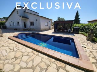Chalet  Carrer carrer sant hilari sacalm. Piscina privada, vistas al montseny y gran parcela en mas altaba