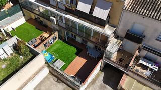 Planta baja  Carrer carrer rafael mas. Planta baja con gran terraza privada en el centro del pueblo
