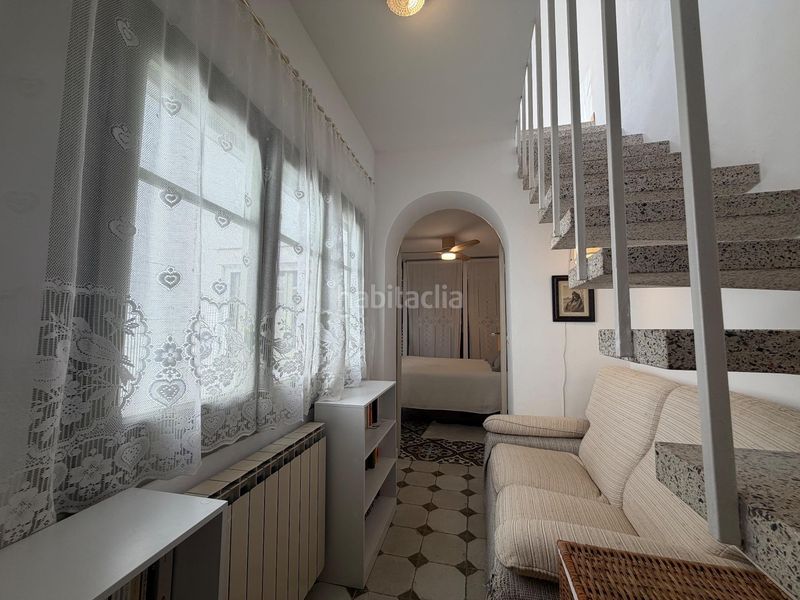 Foto f08f9c01-6ed7-49dd-bb0d-d5d925464903. Casa adossada amb calefacció a Eixample Sant Feliu de Guíxols