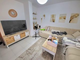 Pis  Carrer carrer enric corís. Amplia vivienda con terraza y balcón en el centro de cassà de la