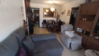 Appartement  Avenida avinguda pius xii. Piso exterior de 3 habitaciones con garaje en paseo de ronda  te