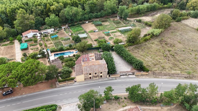 Foto 526b4be8-fe45-4177-aac3-019cd1d88410. Masia amb calefacció aparcament piscina a Quart