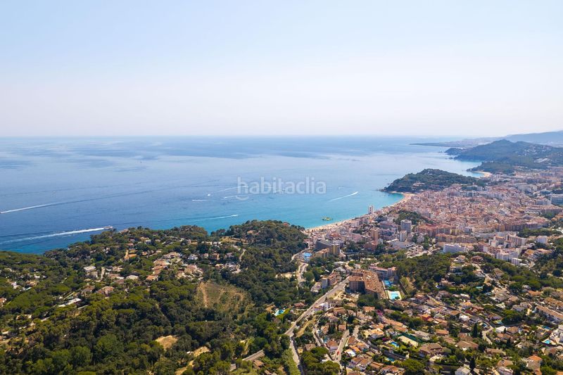 Foto e089690a-349d-4ff1-ade9-65895a7cd5a8. Xalet amb calefacció aparcament piscina a Roca Grossa Lloret de Mar