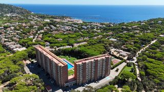 Flat  Carrer carrer jardí botànic. Piso reformado y amueblado con vistas al mar  urb. la caleta del