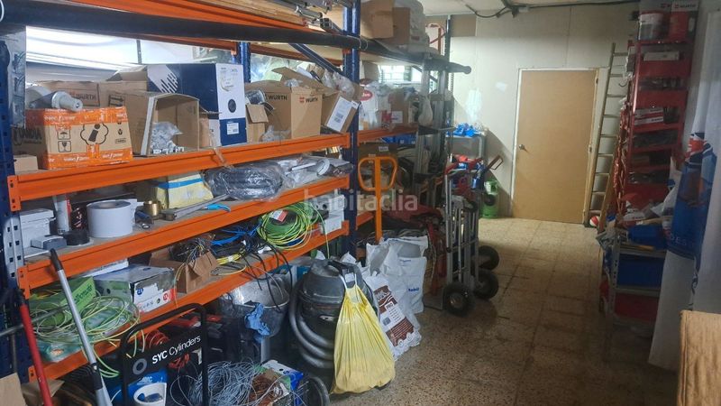 Foto 88698922-9f22-4762-859f-22a65e06a0b3. Local comercial amb calefacció a La Gavarra Cornellà de Llobregat