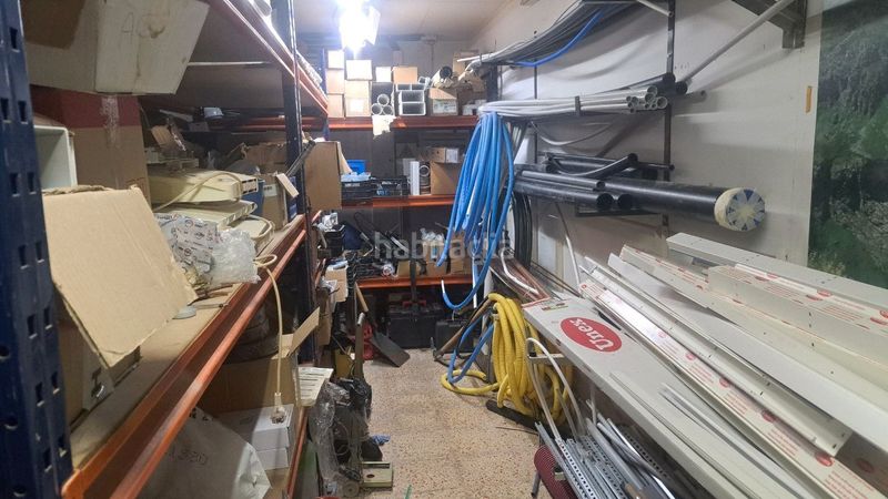 Foto aff4ab9b-f431-490d-903f-ae50955c6edd. Local comercial amb calefacció a La Gavarra Cornellà de Llobregat