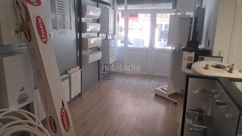Foto c083fe90-7ef3-4ec4-8fae-09574ff47ced. Local comercial amb calefacció a La Gavarra Cornellà de Llobregat