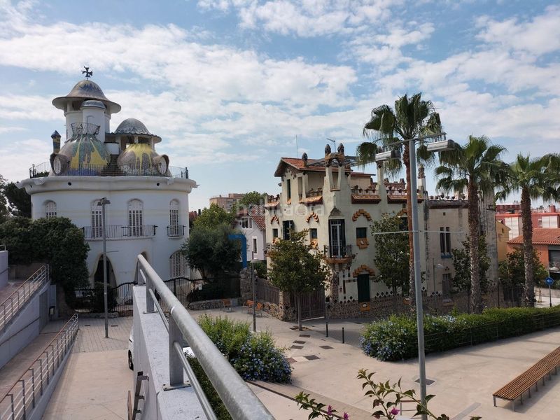 Foto 5f0e44b9-c8d2-4f2e-8b45-3c5a32f9c4c6. Local comercial amb calefacció a Les Planes Sant Joan Despí