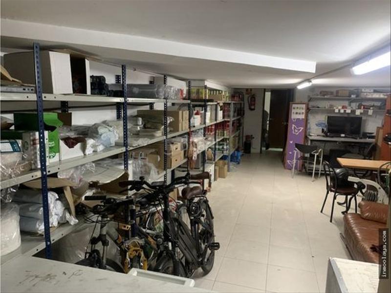 Foto 3858c0d2-b0a0-4924-9419-f254db83a1ee. Traspàs local comercial amb calefacció a El Camp de l´Arpa del Clot Barcelona