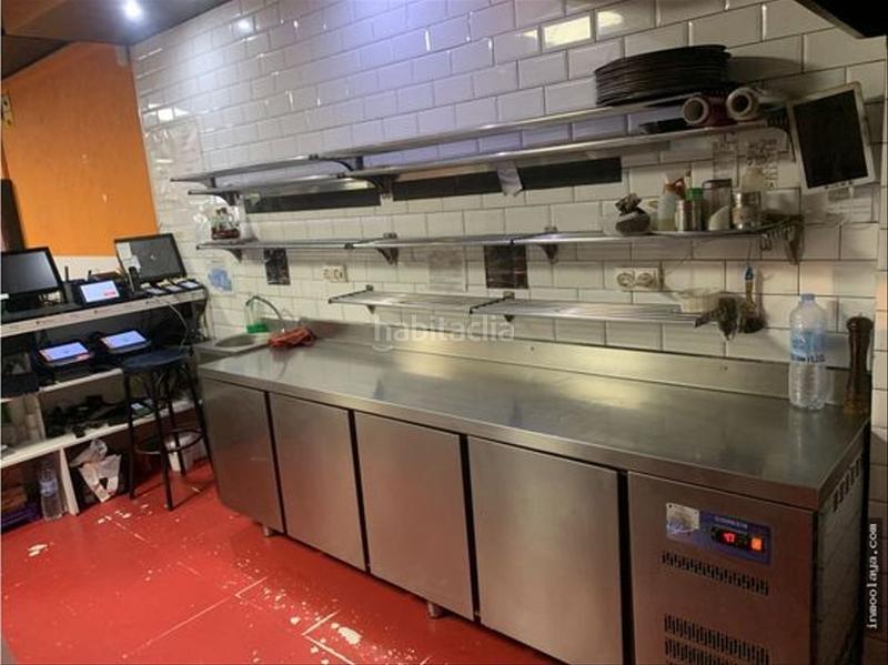 Foto 7f47c0e8-f4c4-4a32-afb0-fc0752a8a73a. Traspaso local comercial traspaso bar rest. en nou barris en Barcelona