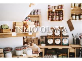 Traspaso Local Comercial en Gòtic. Traspaso tienda souvenirs bazar