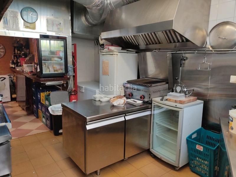 Foto 10bdee36-ecaf-4513-8810-b27d604af522. Pas-de-porte local commercial avec chauffage dans Sant Francesc Sant Cugat del Vallès