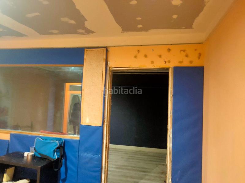 Foto 0a0731c1-a911-4e93-8b4e-9849952c638e. Fabrikhalle mit heizung in Centre Badalona