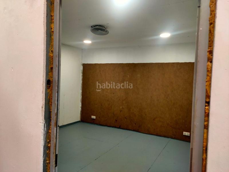 Foto 114b1cd4-5d43-4778-bb5d-001c162efd90. Fabrikhalle mit heizung in Centre Badalona