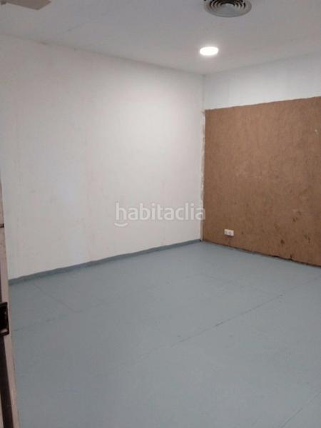 Foto 43c6e446-7a1a-4830-8099-d48b0de8e5f3. Fabrikhalle mit heizung in Centre Badalona