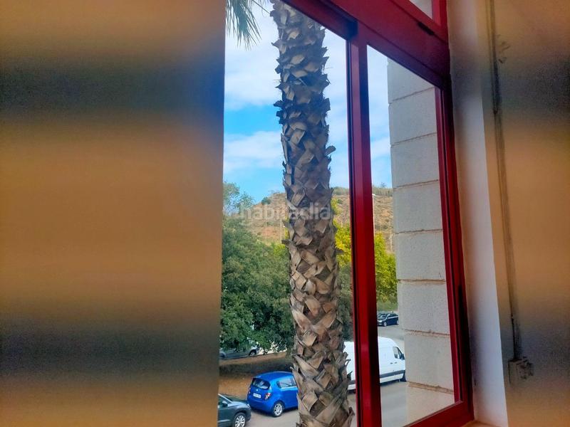 Foto f0f32b1c-91a4-48b2-94cc-c962e067534b. Fabrikhalle mit heizung in Centre Badalona