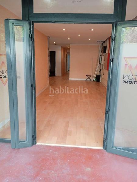 Foto f1a30ab6-1590-434d-9c09-df055a1ad270. Fabrikhalle mit heizung in Centre Badalona