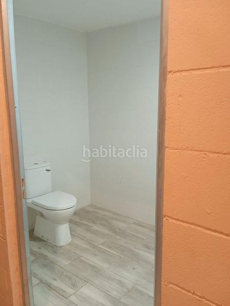 Foto fe53a6a3-6dd6-4201-8f37-0bea6fb50797. Fabrikhalle mit heizung in Centre Badalona