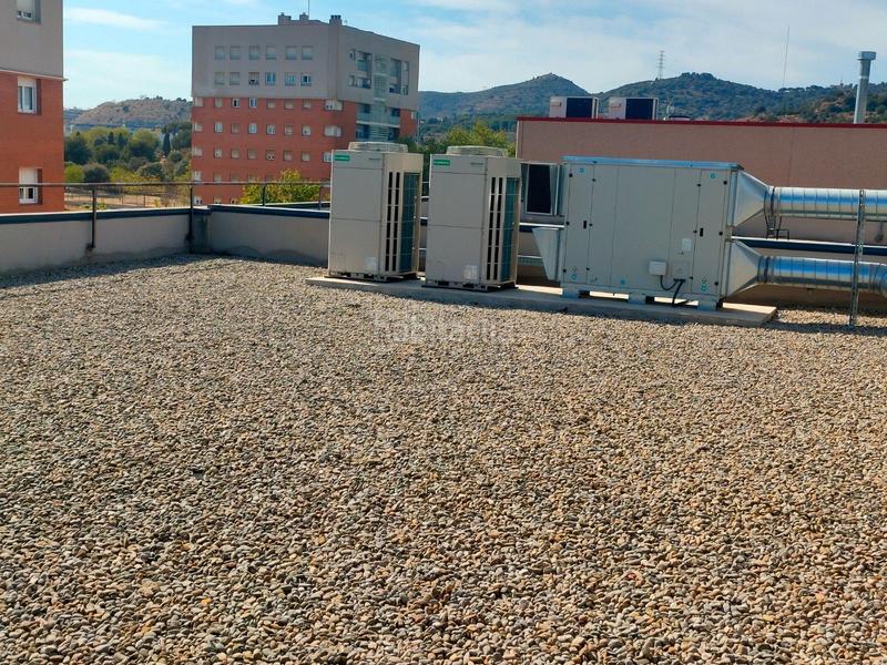 Foto 91cef35c-d141-4f48-8a0d-697bc6ef3e47. Rent business premise with heating in Bufalà Badalona