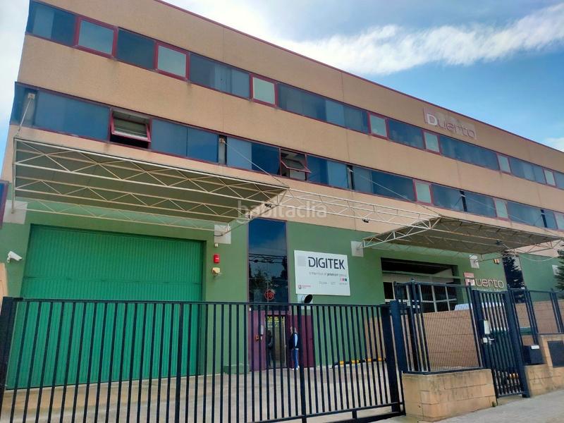 Foto 9c80ddea-1472-4b34-860f-8648ce4cd719. Rent business premise with heating in Bufalà Badalona