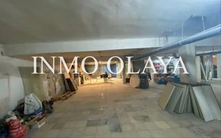 Business premise in Barri de les Corts. Venta local de 460m2 en venta