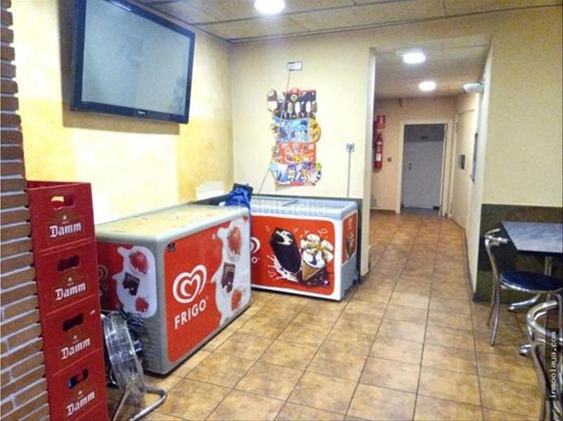 Foto ccb01513-4953-467a-8019-c6f23129fe76. Pas-de-porte local commercial avec chauffage dans Centre Granollers