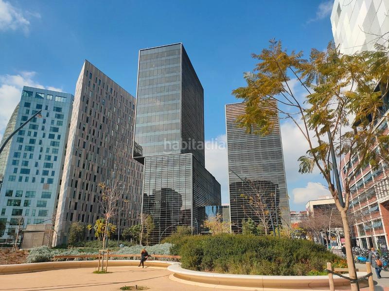 Foto f1f96c9e-9741-4867-846c-c4cce165acc5. Trapasso locale commerciale con riscaldamento in Raval Barcelona