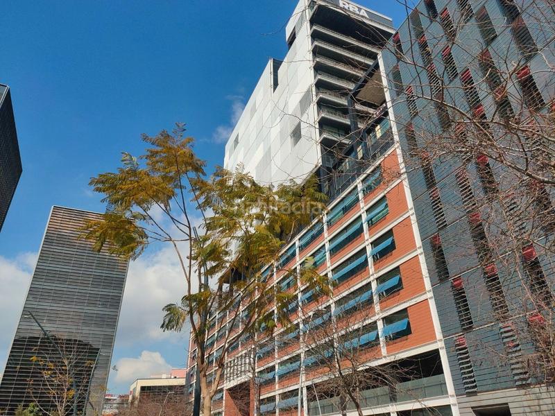 Foto fa879b21-37c1-4c54-9fbe-78f16fd521b5. Trapasso locale commerciale con riscaldamento in Raval Barcelona