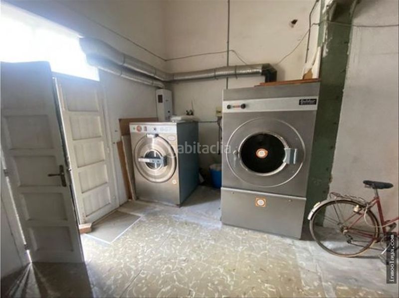 Foto 7e55ca05-dc49-433d-ba41-adb7bfdde229. Local comercial venta local en l´ en l´Estartit poble Estartit