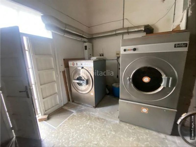 Foto 99e253f2-c863-4dd9-aebd-6c92bd47872b. Local comercial venta local en l´ en l´Estartit poble Estartit