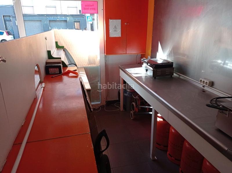 Foto 95f7f76f-5321-4c0f-8aaa-8cea3fbd7749. Traspaso local comercial traspaso restaurante pizzería c3 en Prat de Llobregat (El)