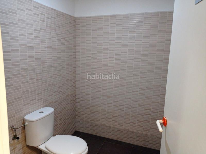 Foto fa0c19a0-1f9c-4969-8659-19c1c42c6b66. Trapasso locale commerciale con riscaldamento in Sagnier-Plaça de Catalunya Prat de Llobregat (El)