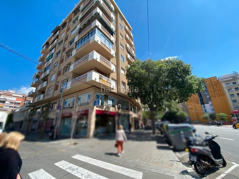 Foto 99ab6d8e-52f7-4b8a-8338-2eddaf588b7c. Local comercial venta de local comercial en les en Barcelona