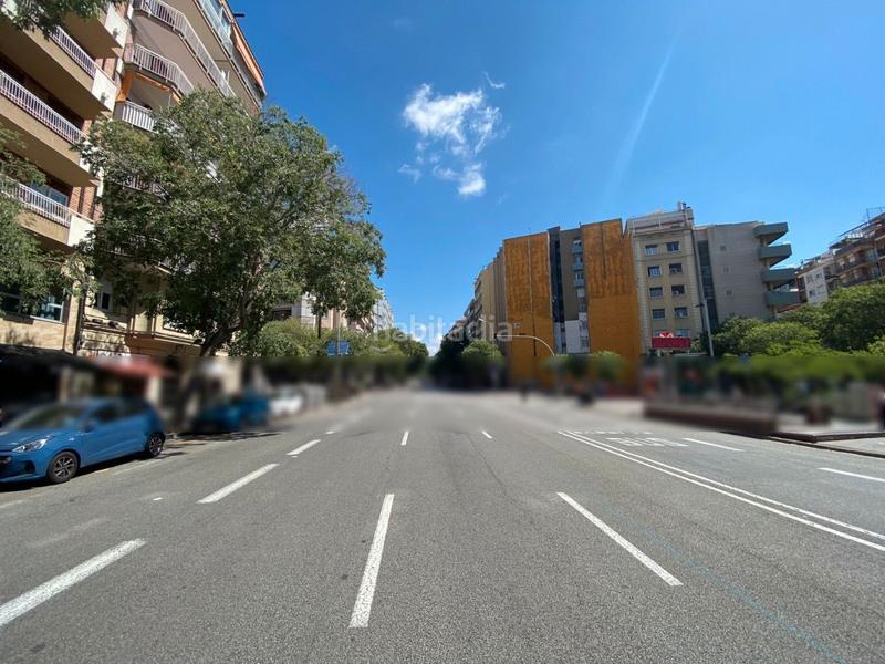 Foto b711de47-fe68-4dab-97d8-9b05fa7ded80. Local comercial venta de local comercial en les en Barcelona