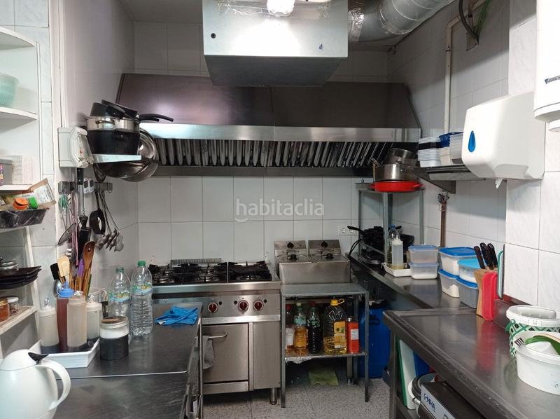 Foto 686ae47c-1d75-45f0-ada1-305c284e86bb. Pas-de-porte local commercial avec chauffage dans Sants Barcelona