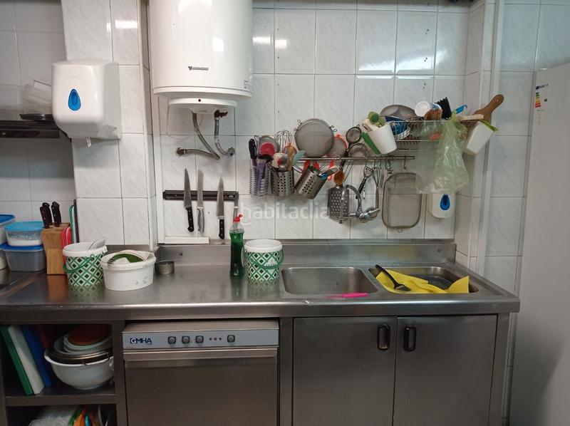 Foto 9a2ec4bf-67e6-4bc2-b9f5-05089f8f4300. Transfer business premise with heating in Sants Barcelona