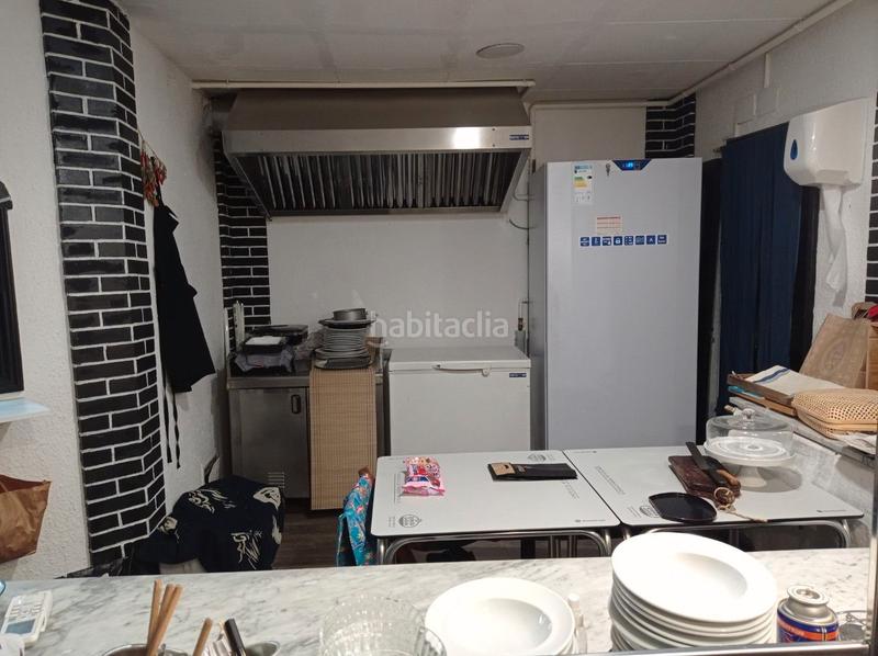 Foto 3ce7a083-6e29-4c48-91b6-ab68be32a534. Trapasso locale commerciale con riscaldamento in Sants Barcelona