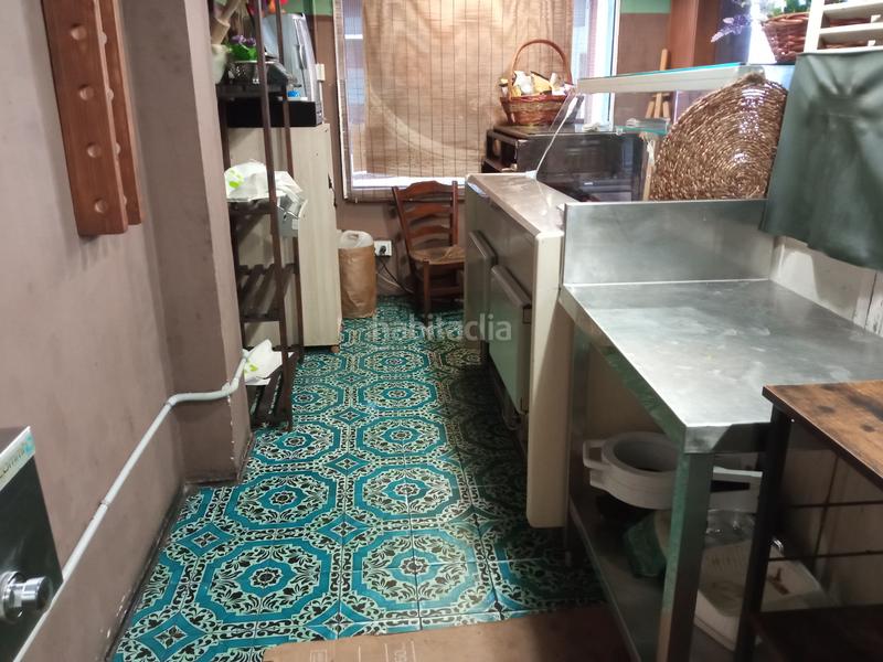 Foto 4c644c44-a0be-4fb4-841b-da796429e6e6. Transfer business premise in Mercat Rubí