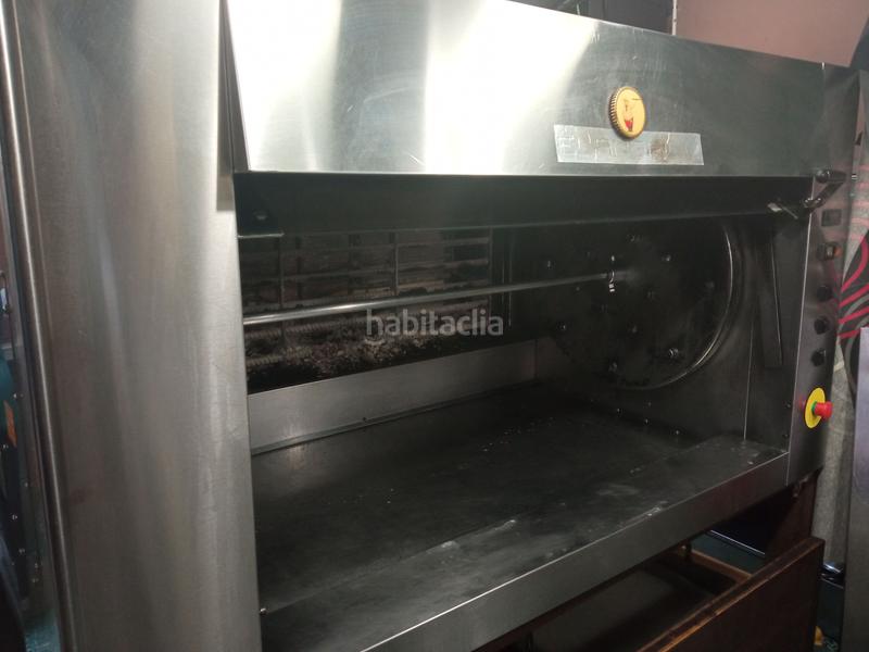 Foto 4c9a8b11-eb85-43c3-a2c4-4888e8222993. Transfer business premise in Mercat Rubí