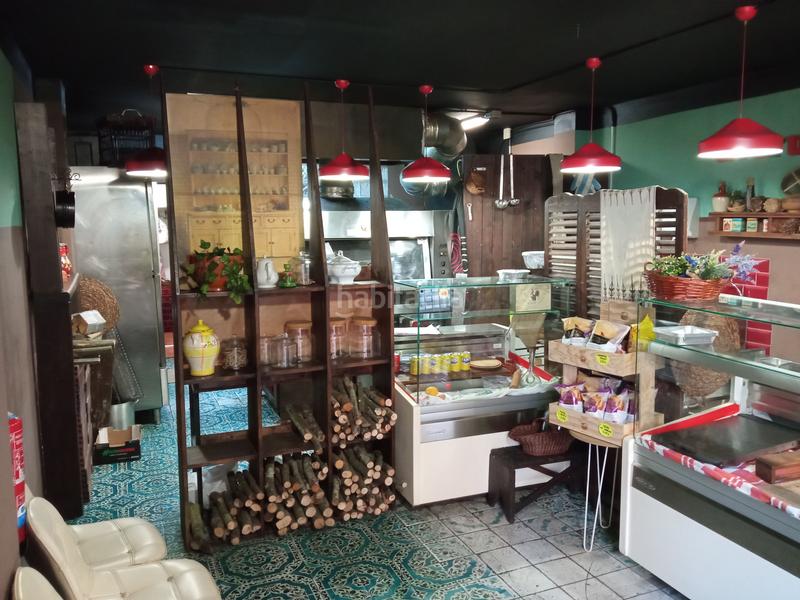 Foto 5a4a0969-59e8-40a8-b36e-d7b9a94e3b90. Traspàs local comercial a Mercat Rubí