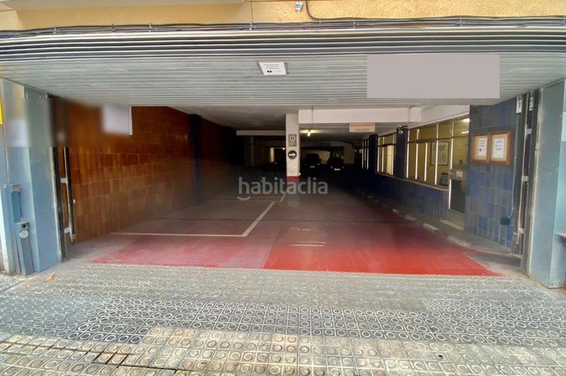 Foto 842d87d8-4ef6-4f8e-9536-6e80847ce6de. Aparcament cotxe a Navas Barcelona