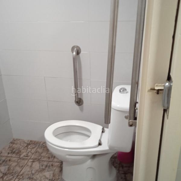 Foto 0b9646e6-26ab-485d-9976-2ee48e3f428c. Transfer business premise with heating in Joan Prim Granollers