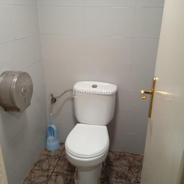 Foto c698303b-0ec4-46d8-99a3-8b4db6b2fe2b. Transfer business premise with heating in Joan Prim Granollers