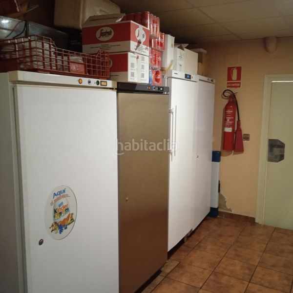 Foto 0f9bf6ed-f2ec-49db-a5a3-6f9ee61f304e. Traspàs local comercial amb calefacció a Joan Prim Granollers