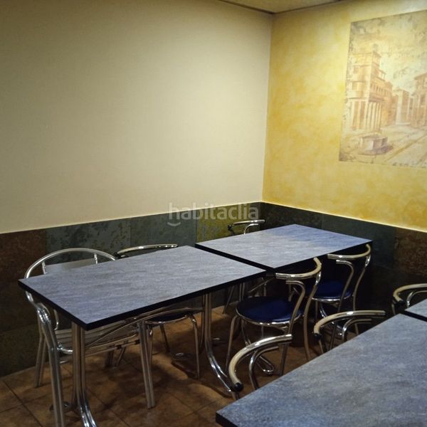 Foto f7602721-a65e-444a-8154-4f3b6205a513. Traspàs local comercial amb calefacció a Joan Prim Granollers