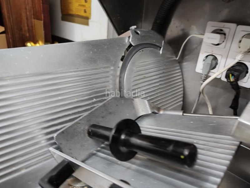 Foto f10258c7-dc7a-4a8b-8ce3-5eea072f32cc. Transfer business premise with heating in Dreta de l´Eixample Barcelona