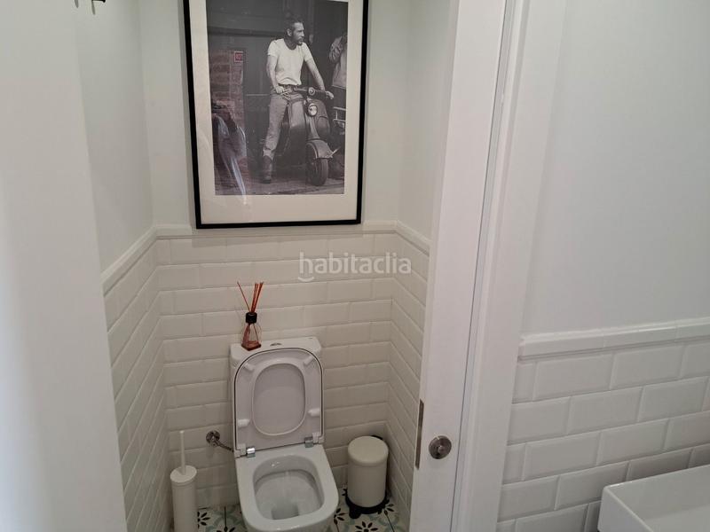 Foto 0a0ad546-c05d-4ff4-8752-5156a2e2ca02. Pas-de-porte local commercial avec chauffage dans Barri del Centre Terrassa